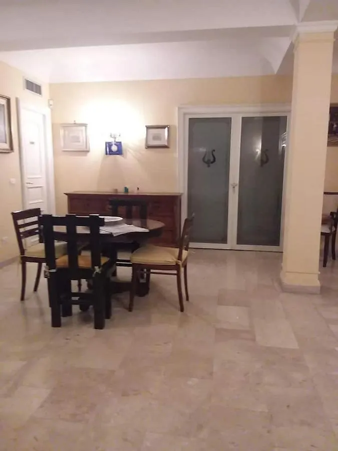 Attico Luxury Etnea Hotel Catania 0*,  Italia